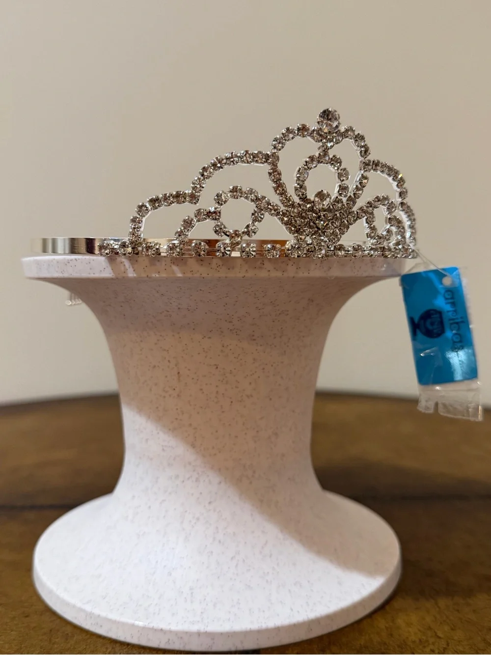 NEW WITH TAGS AUTHENTIC ARRIBAS DISNEY PRINCESS WEDDING PARTY TIARA WITH COMBS 👑